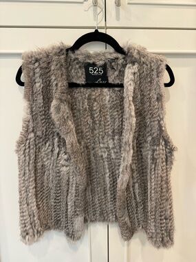 525 America gray rabbit Fur Vest